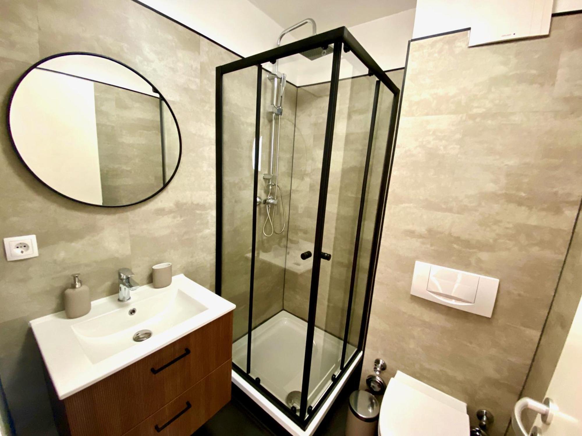 Gemuetliches 1R Apartment Mit Balkon, Parking, Tv Streaming Magdeburg Bagian luar foto